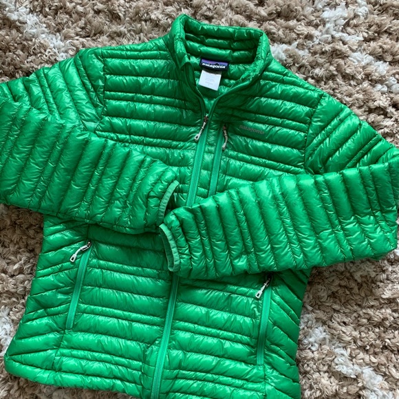 patagonia lightweight puffer jacket